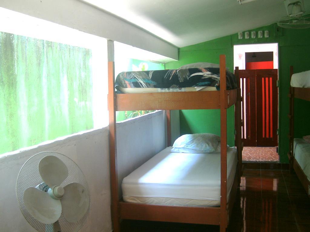 Hostel Tadeo San Juan Del Sur Szoba fotó