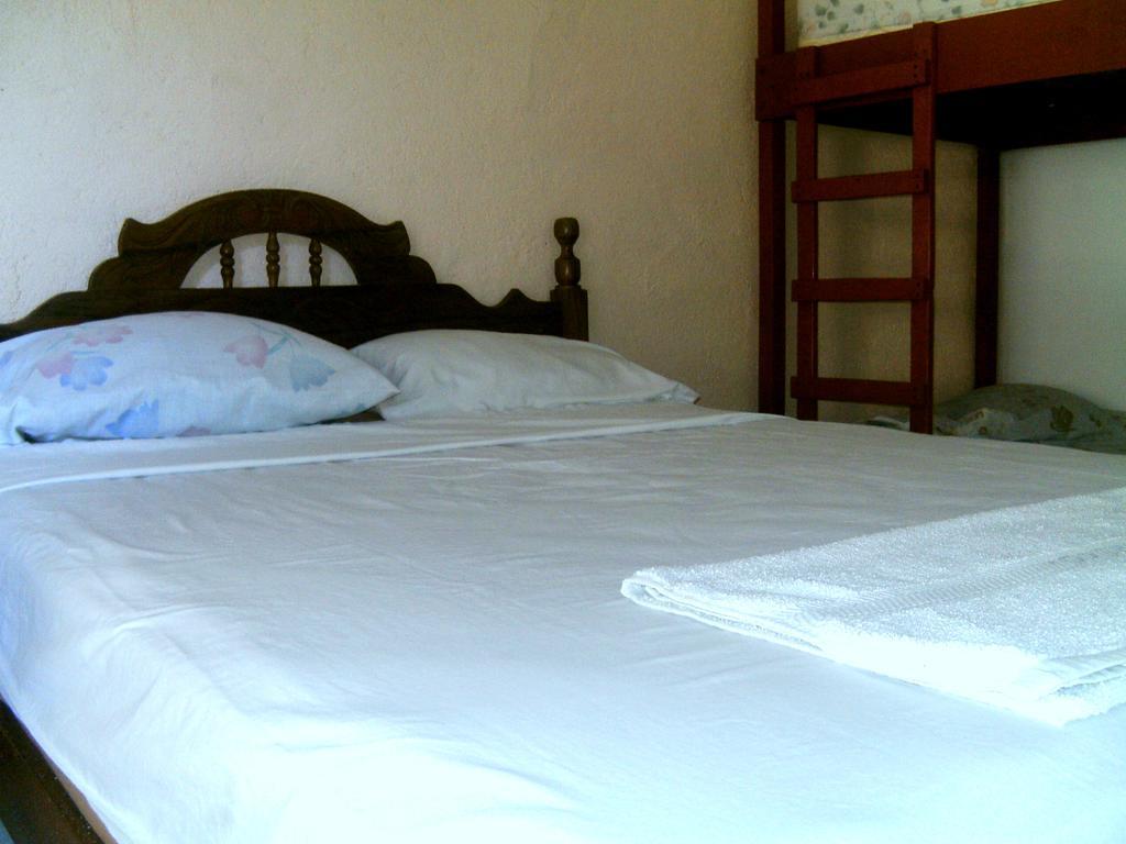 Hostel Tadeo San Juan Del Sur Szoba fotó